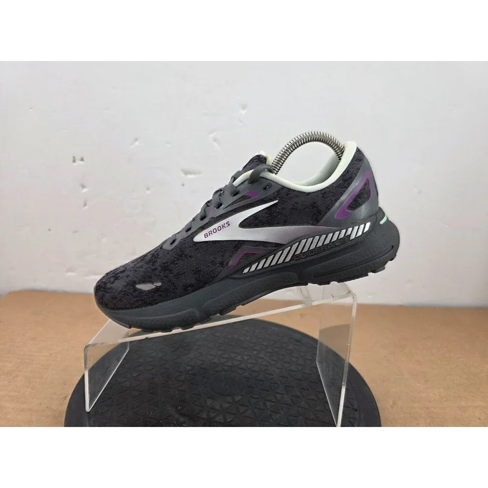 Brooks quick ship